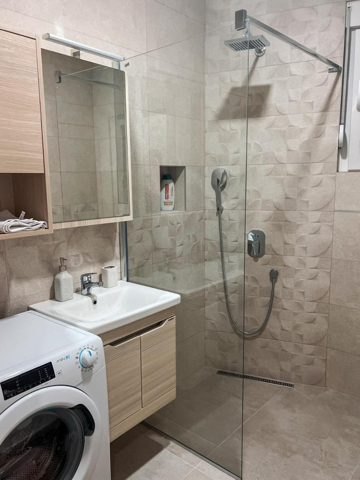 M&N Residence Тиват Номер фото